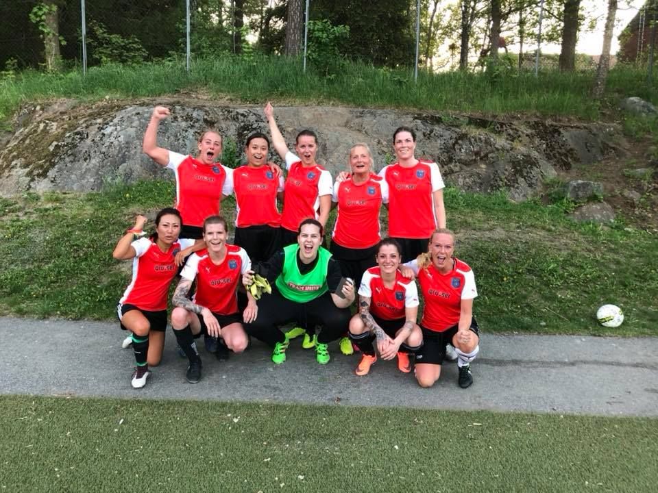 Stockholm All Stripes damfotboll 2018
